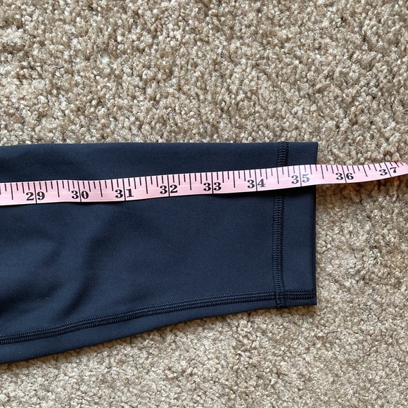 Lululemon black tights leggings size 8 - Picture 4 of 7
